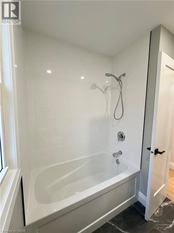 232 Rodgers Road, Hamilton, Ontario  L8K 3C5 - Photo 10 - 40784635