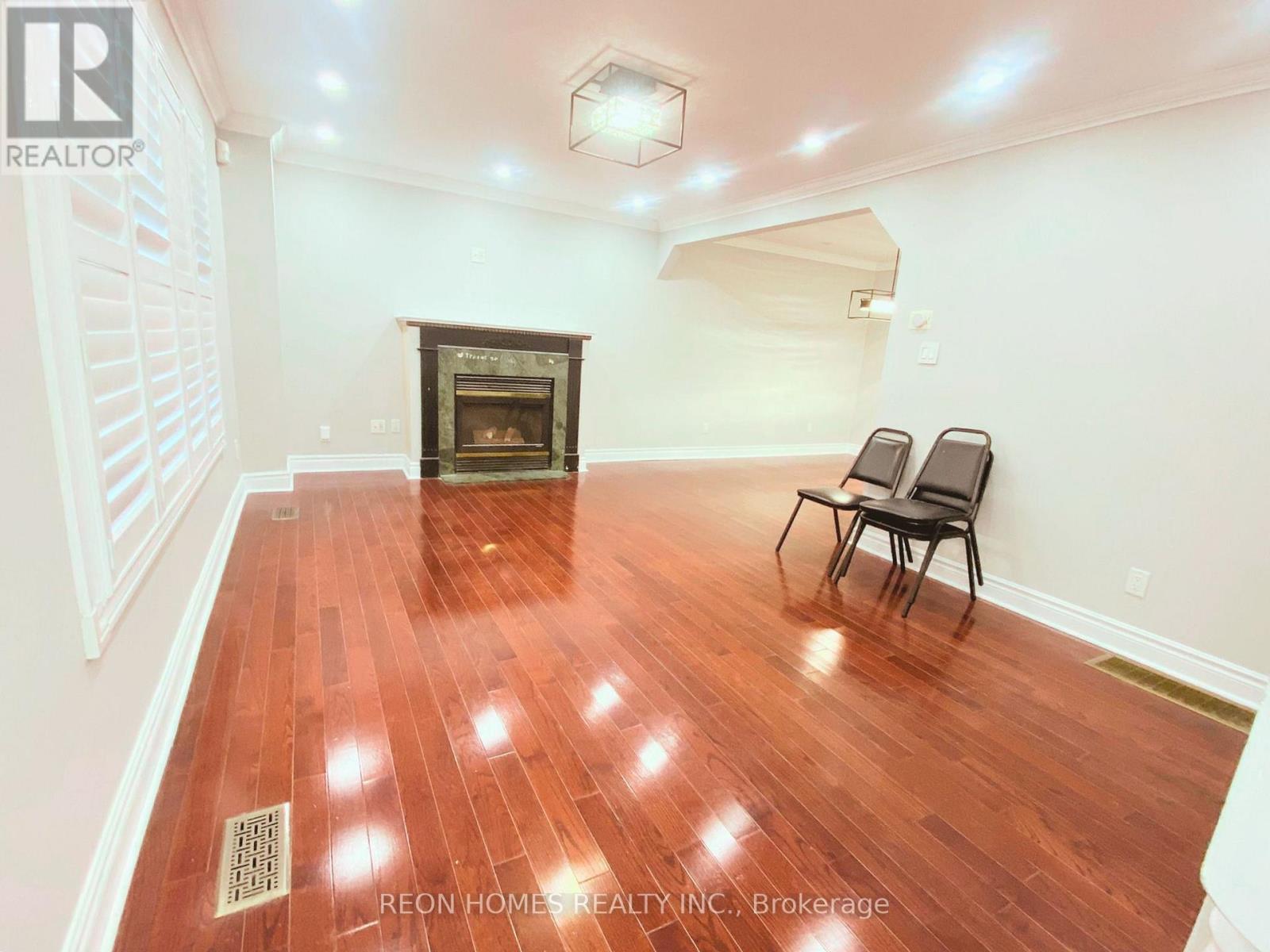 (Main) - 724 Sheppard Avenue, Pickering, Ontario  L1V 1G5 - Photo 3 - E12495690