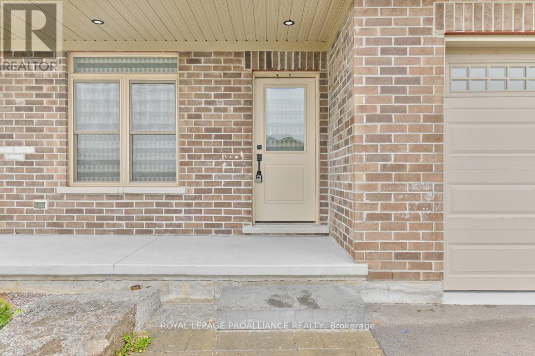 24 Aberdeen Street, Stirling-Rawdon (Stirling Ward), Ontario  K0K 3E0 - Photo 5 - X12495970