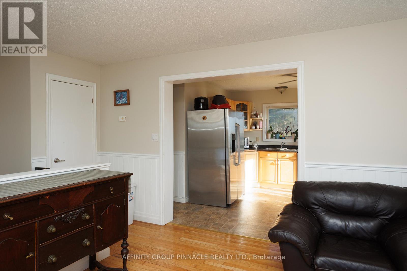 18 Summerside Road, Kawartha Lakes (Coboconk), Ontario  K0M 1K0 - Photo 15 - X12495978