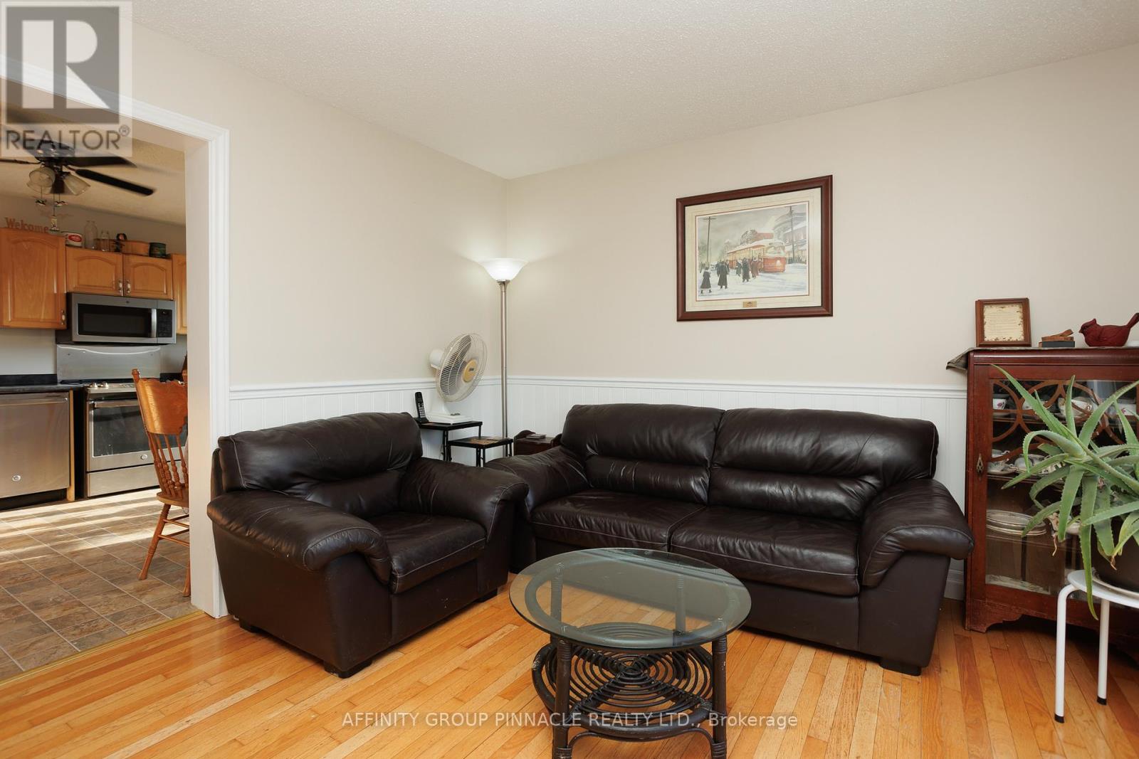 18 Summerside Road, Kawartha Lakes (Coboconk), Ontario  K0M 1K0 - Photo 17 - X12495978