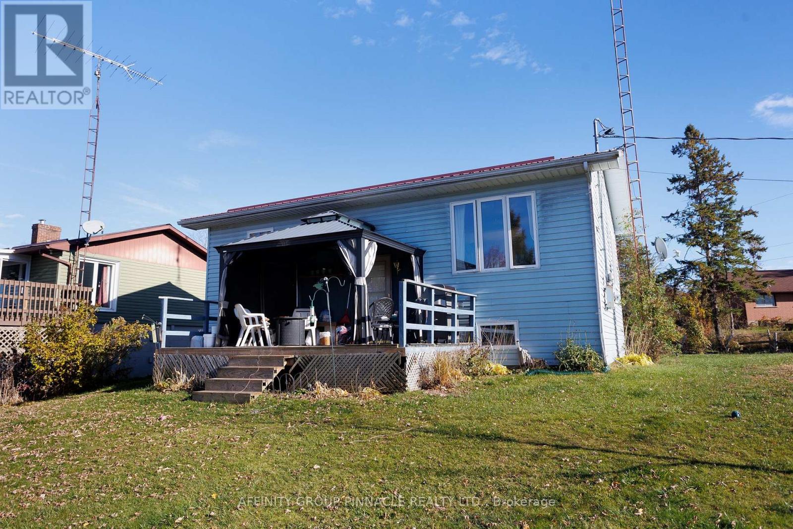 18 Summerside Road, Kawartha Lakes (Coboconk), Ontario  K0M 1K0 - Photo 2 - X12495978