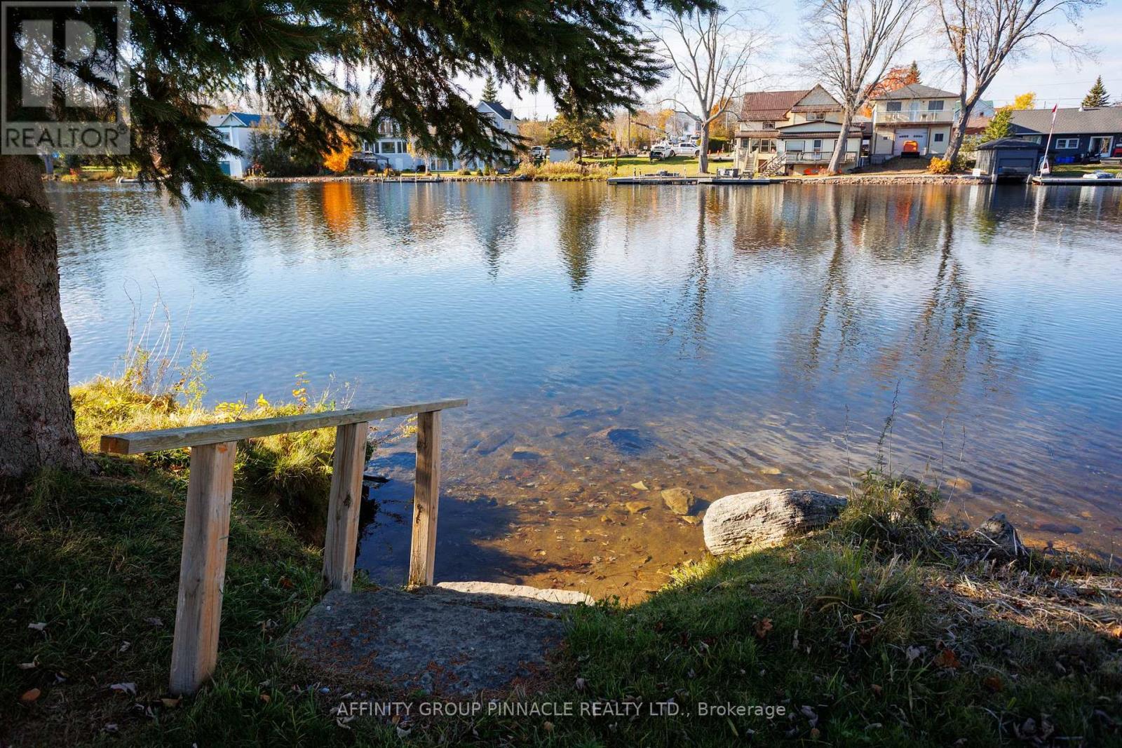 18 Summerside Road, Kawartha Lakes (Coboconk), Ontario  K0M 1K0 - Photo 7 - X12495978