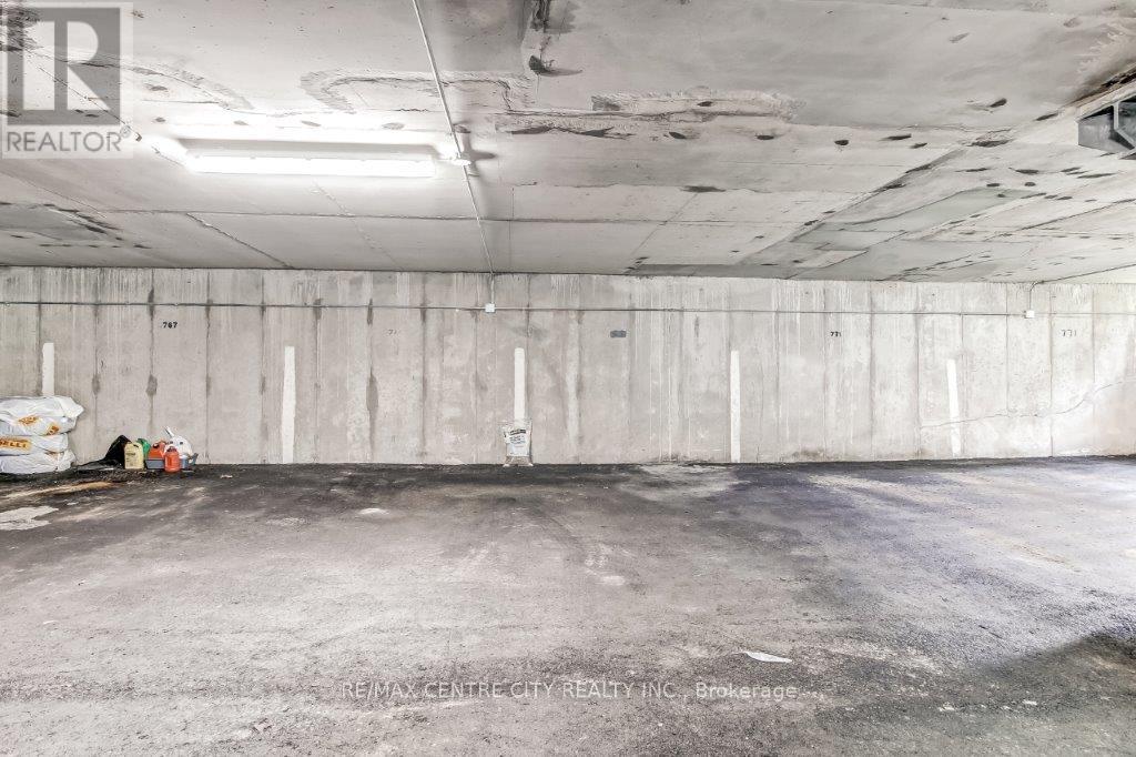 - - 769 Berkshire Drive, London South, Ontario  N6J 3S5 - Photo 19 - X12495842