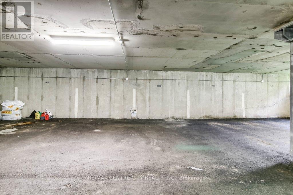 - - 769 Berkshire Drive, London South, Ontario  N6J 3S5 - Photo 20 - X12495842