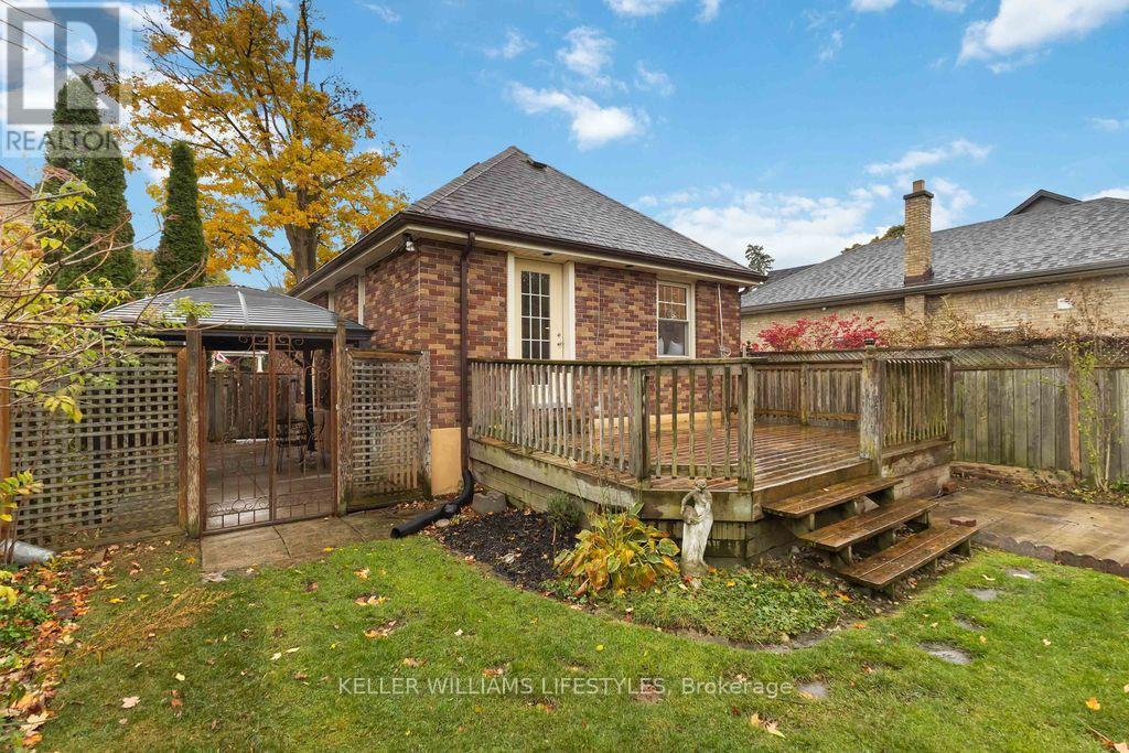 344 Emery St E Street, London South, Ontario  N6C 2E5 - Photo 11 - X12495844