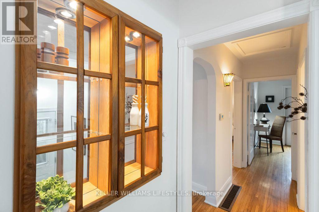 344 Emery St E Street, London South, Ontario  N6C 2E5 - Photo 5 - X12495844