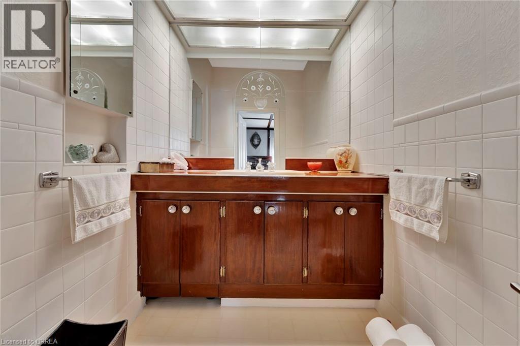 96 Walnut Street, Paris, Ontario  N3L 2J7 - Photo 12 - 40784645