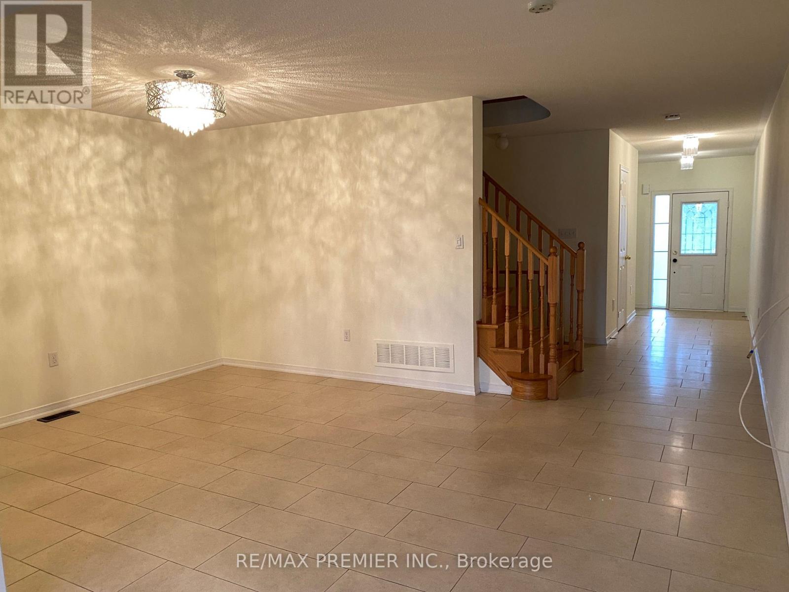 138 Keystar Court, Vaughan, Ontario  L4H 0G8 - Photo 2 - N12495748