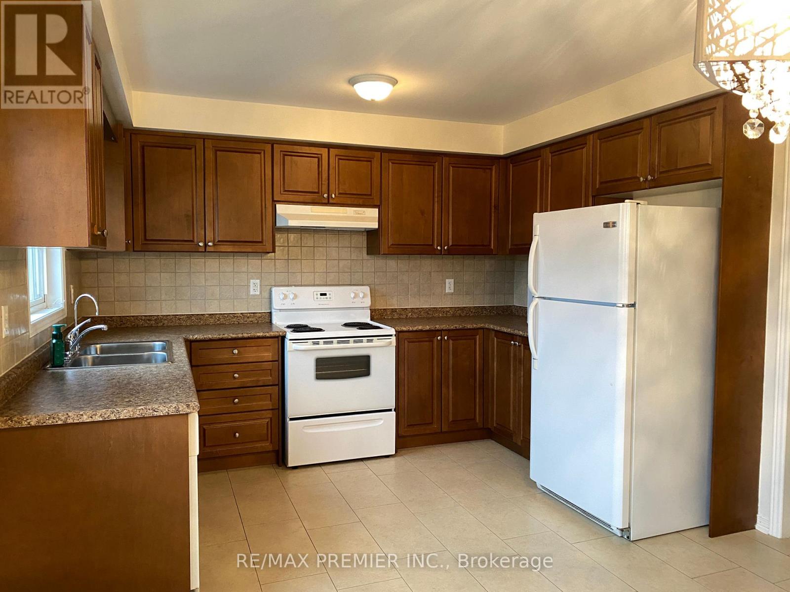 138 Keystar Court, Vaughan, Ontario  L4H 0G8 - Photo 9 - N12495748