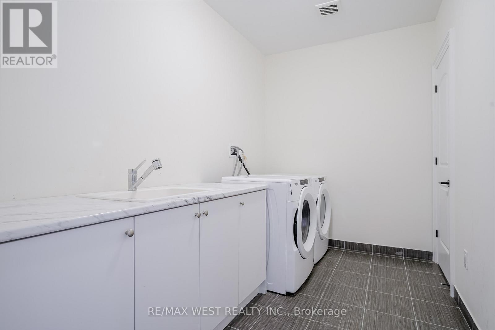 106 Silk Twist Drive, East Gwillimbury, Ontario  L9N 0W4 - Photo 32 - N12495758