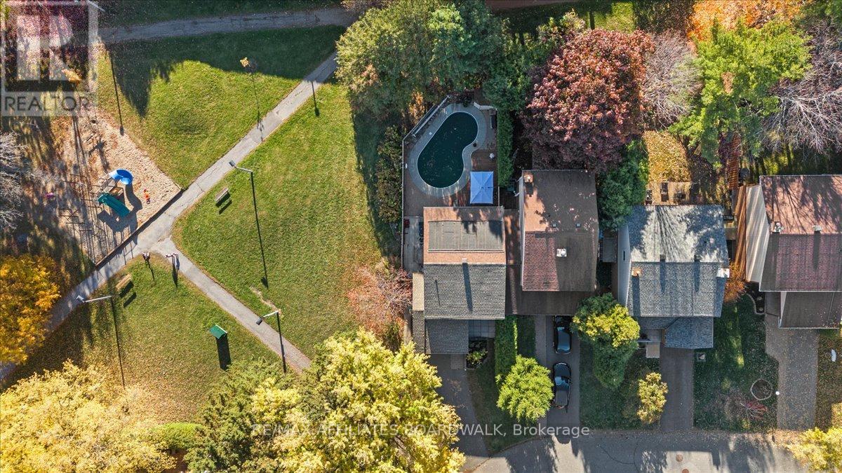 42 Haywood Crescent, Ottawa, Ontario  K2L 2J2 - Photo 44 - X12495870