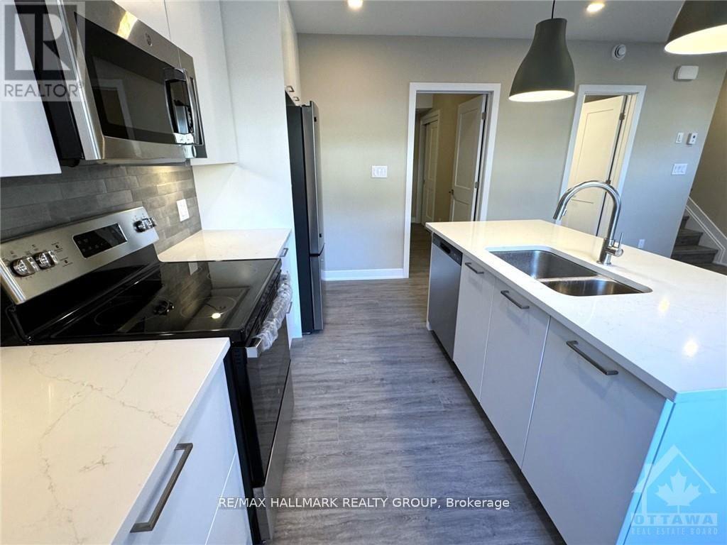 B - 316 Mona Avenue, Ottawa, Ontario  K1L 7A2 - Photo 10 - X12495890