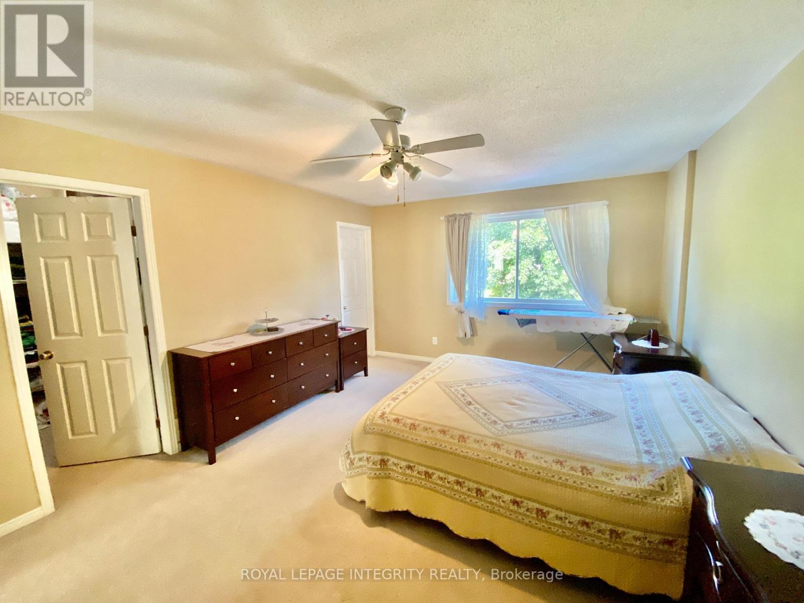 40 Jackman Terrace, Ottawa, Ontario  K2L 4E1 - Photo 14 - X12495976