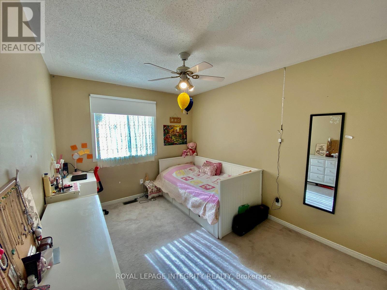 40 Jackman Terrace, Ottawa, Ontario  K2L 4E1 - Photo 19 - X12495976