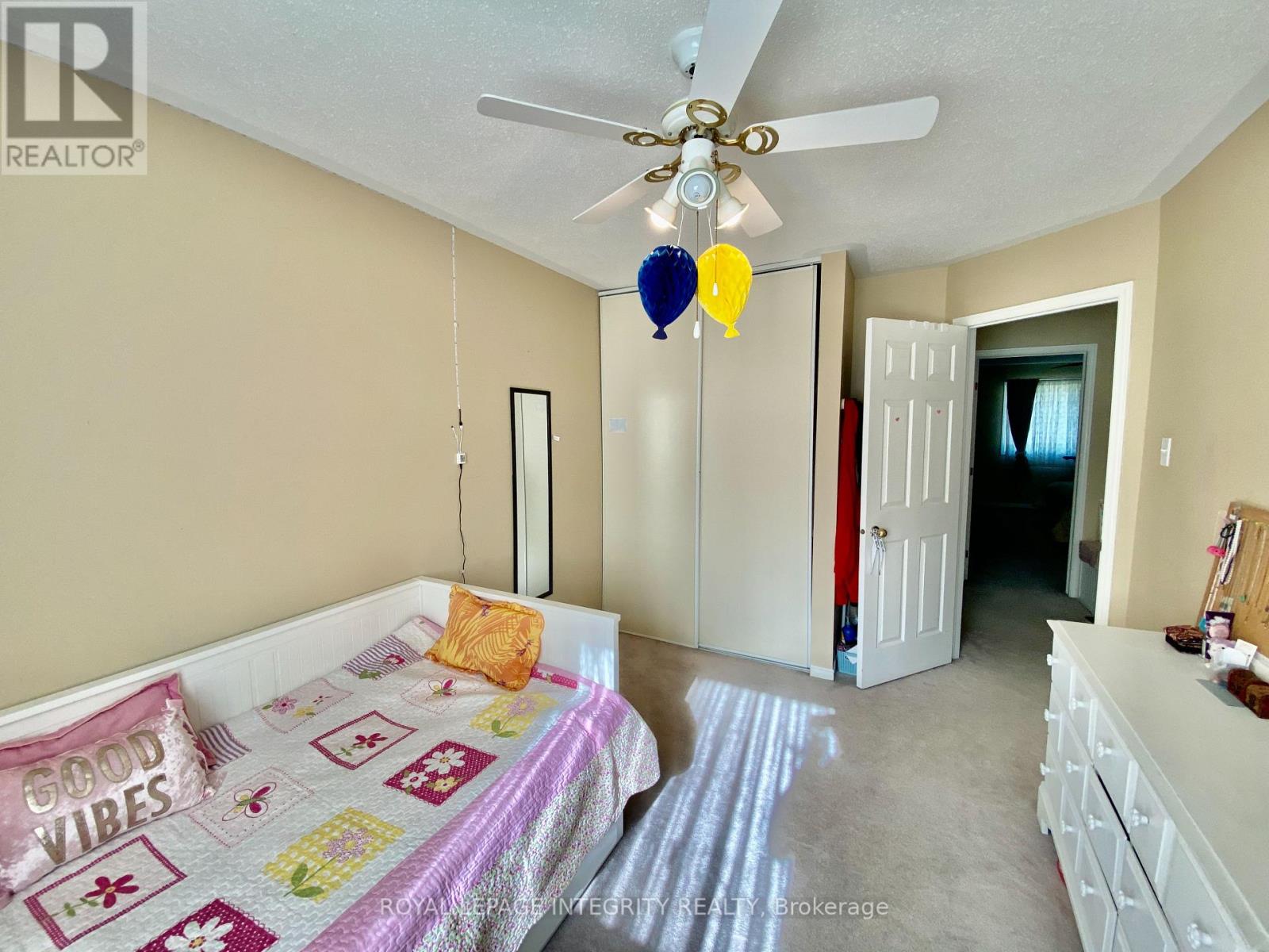 40 Jackman Terrace, Ottawa, Ontario  K2L 4E1 - Photo 20 - X12495976