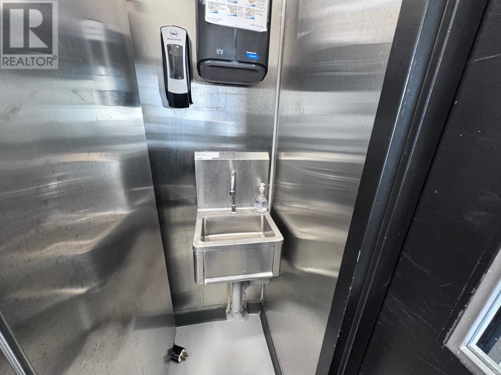 200 Red River Rd, Thunder Bay, Ontario  P7B 1A4 - Photo 13 - TB253377