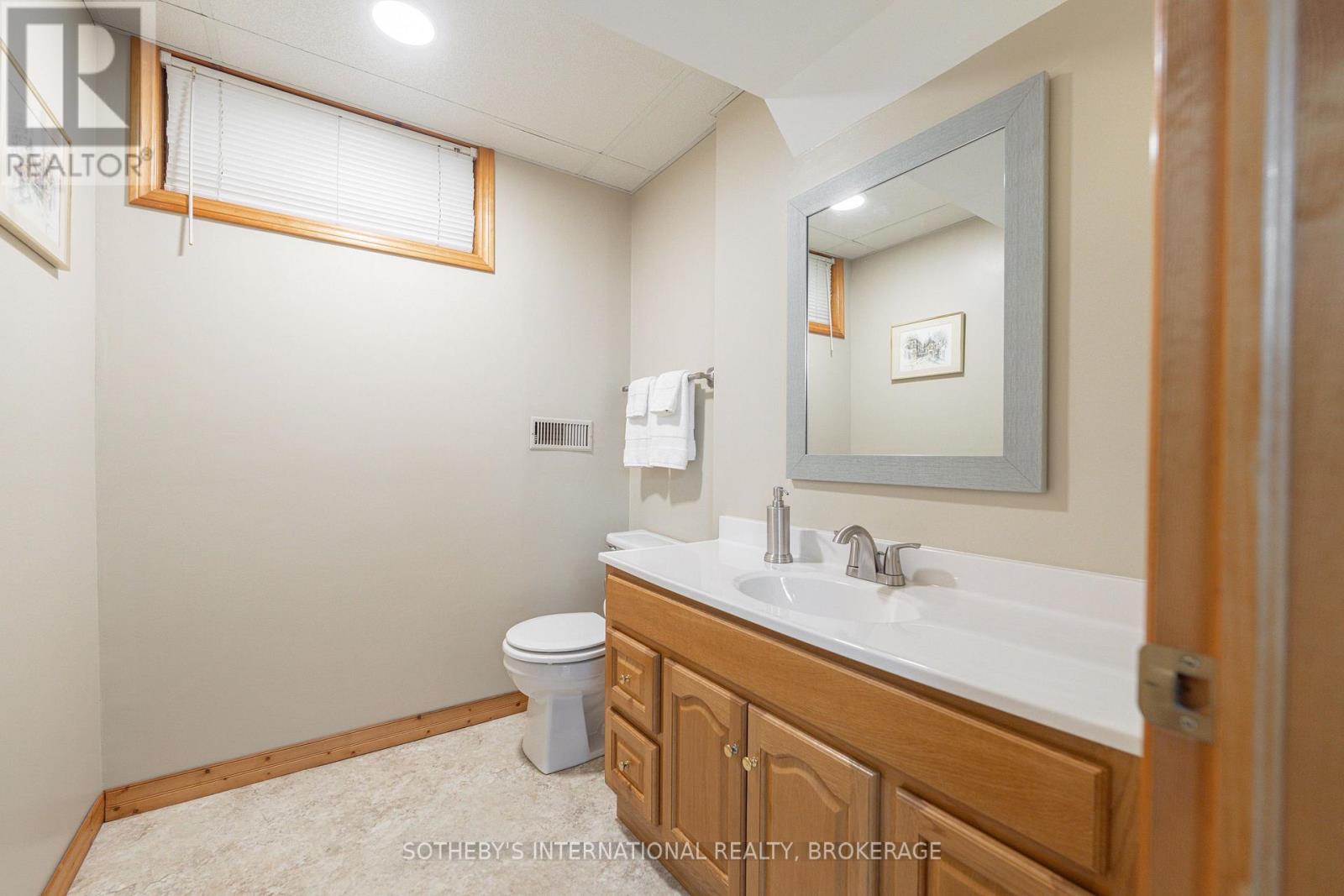 48 Homestead Drive, Niagara-On-The-Lake, Ontario  L0S 1J0 - Photo 33 - X12495906