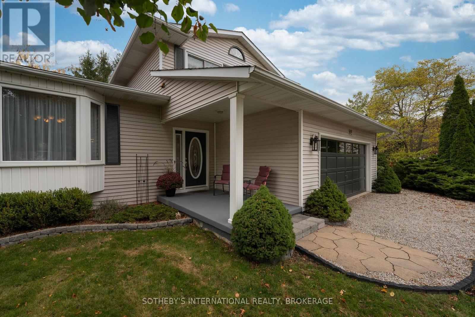 48 Homestead Drive, Niagara-On-The-Lake, Ontario  L0S 1J0 - Photo 5 - X12495906