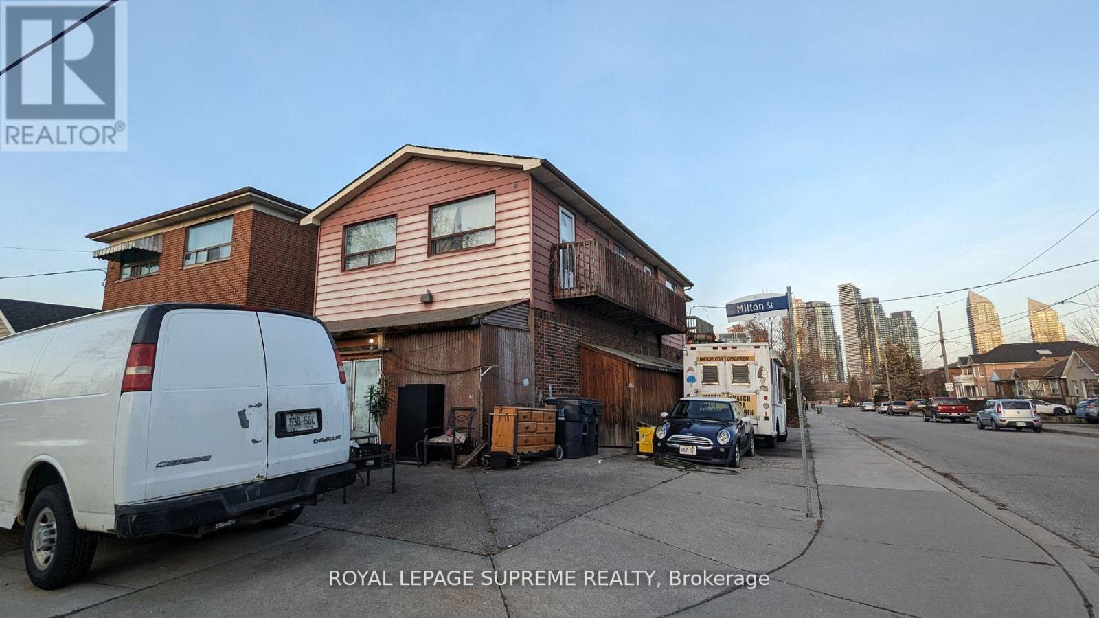 25 MILTON STREET, Toronto, Ontario