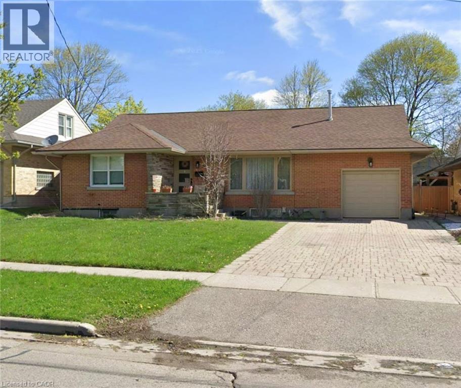 248 Dumfries Avenue, Kitchener, Ontario  N2H 2E8 - Photo 1 - 40784404