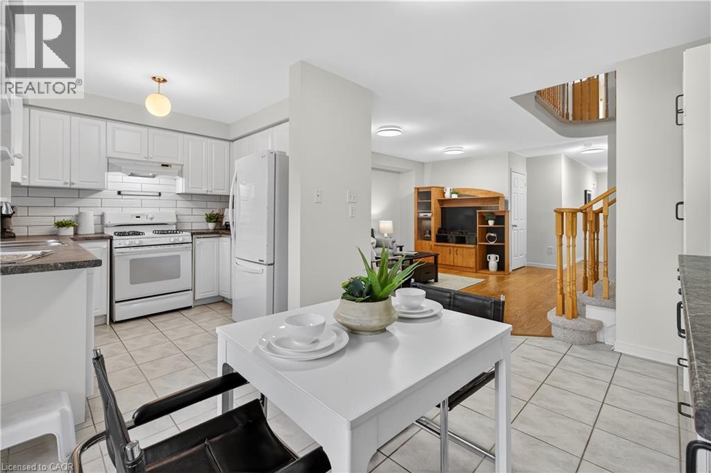 5198 Porter Street, Burlington, Ontario  L7L 6R2 - Photo 12 - 40784013