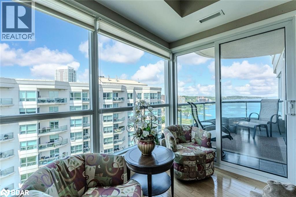 2 Toronto Street Unit# Ph2/3, Barrie, Ontario  L4N 9R2 - Photo 4 - 40779949