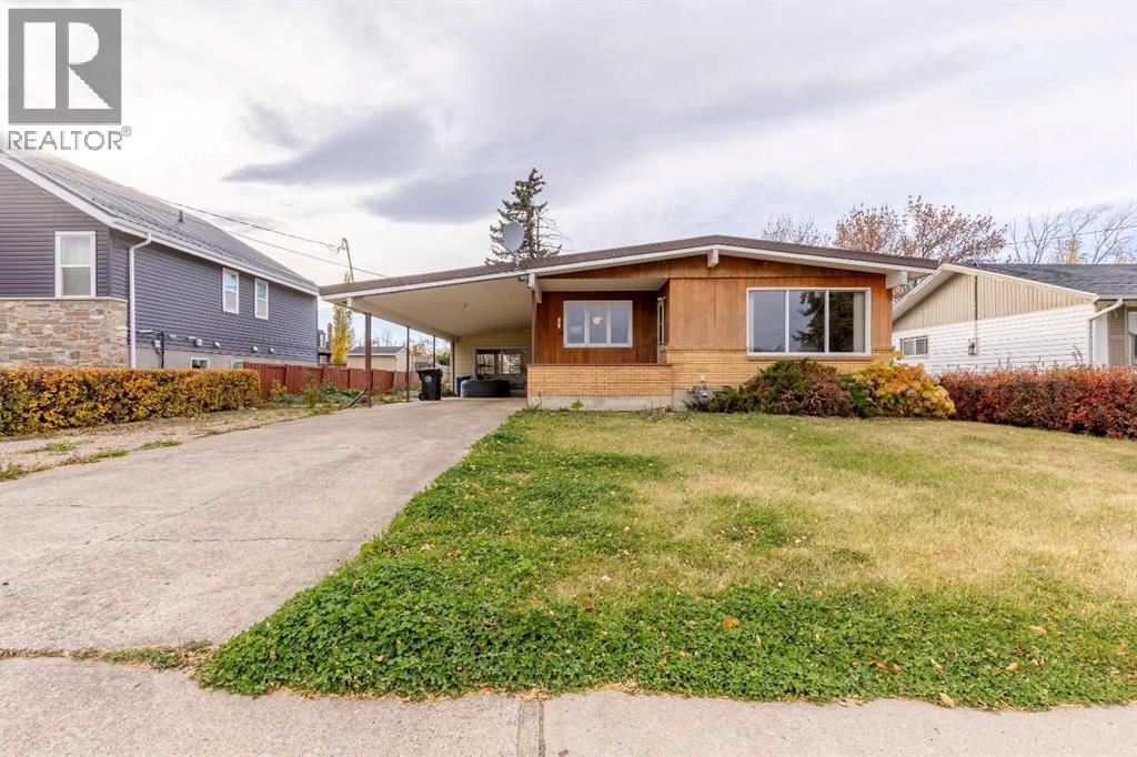 124 N 200 E, Raymond, Alberta