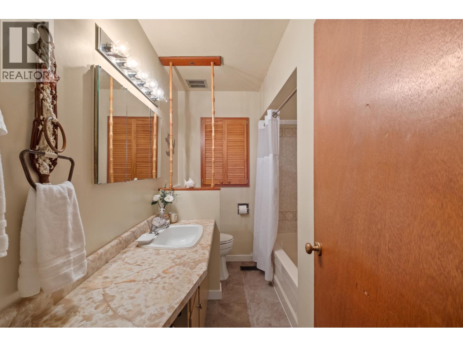 2239 Windridge Drive, North Vancouver, British Columbia  V7H 1B6 - Photo 28 - R3051238