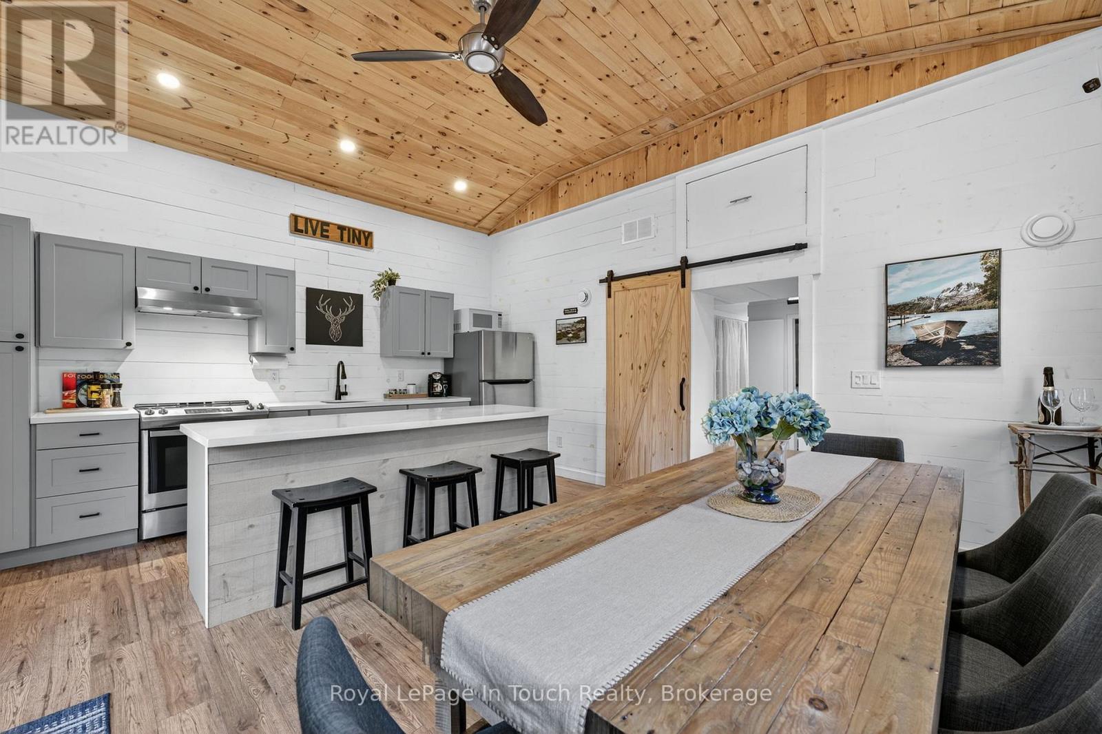 302 Concession 11 Road W, Tiny, Ontario  L0L 2J0 - Photo 13 - S12495910