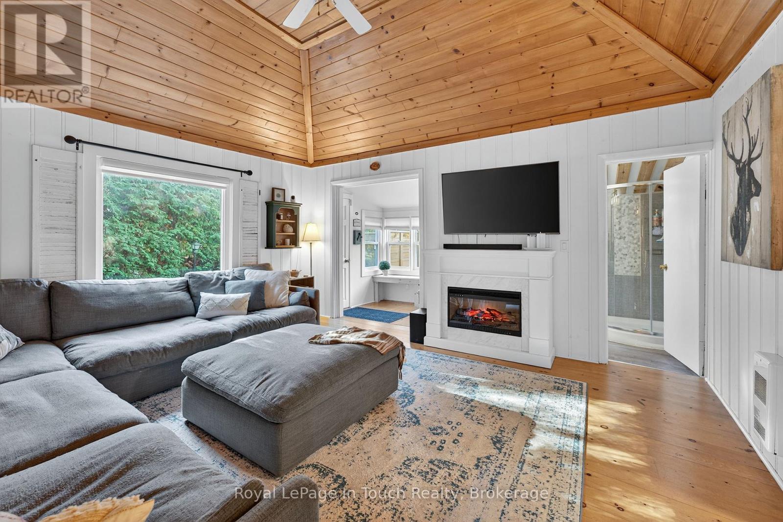 302 Concession 11 Road W, Tiny, Ontario  L0L 2J0 - Photo 15 - S12495910