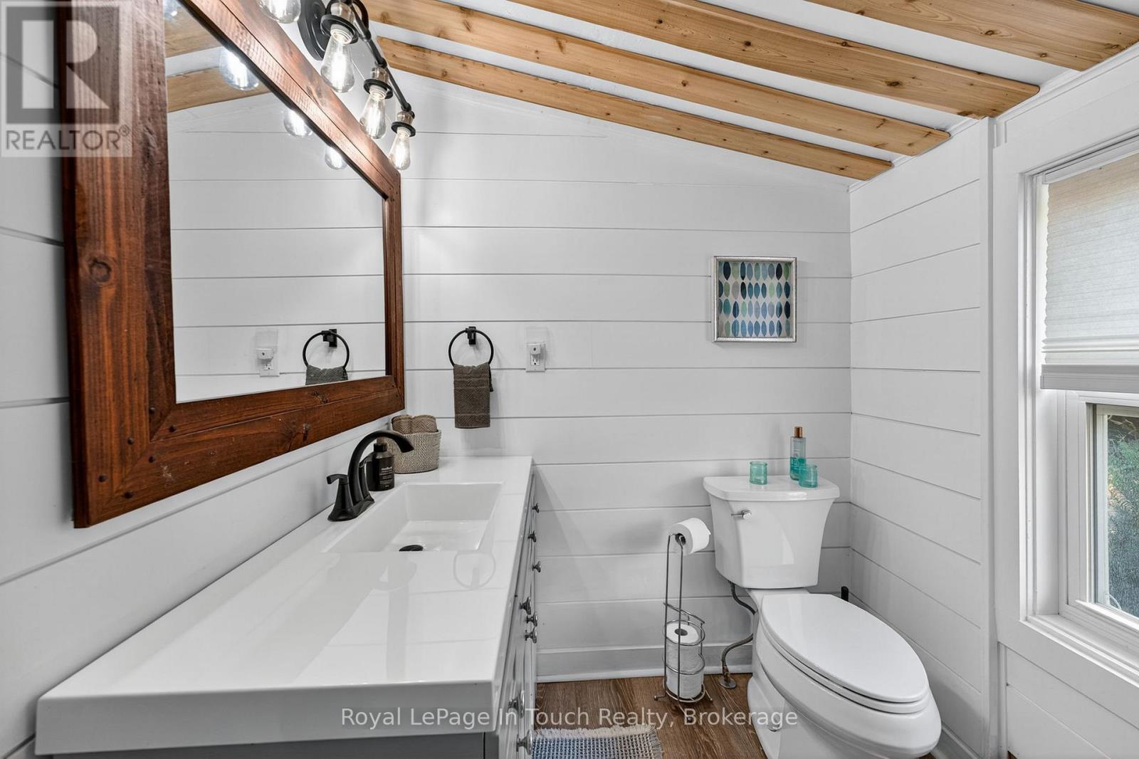 302 Concession 11 Road W, Tiny, Ontario  L0L 2J0 - Photo 18 - S12495910