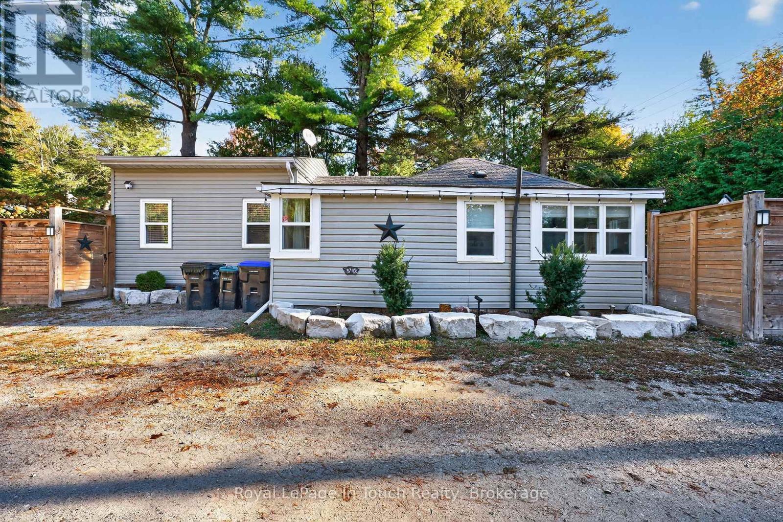 302 Concession 11 Road W, Tiny, Ontario  L0L 2J0 - Photo 3 - S12495910