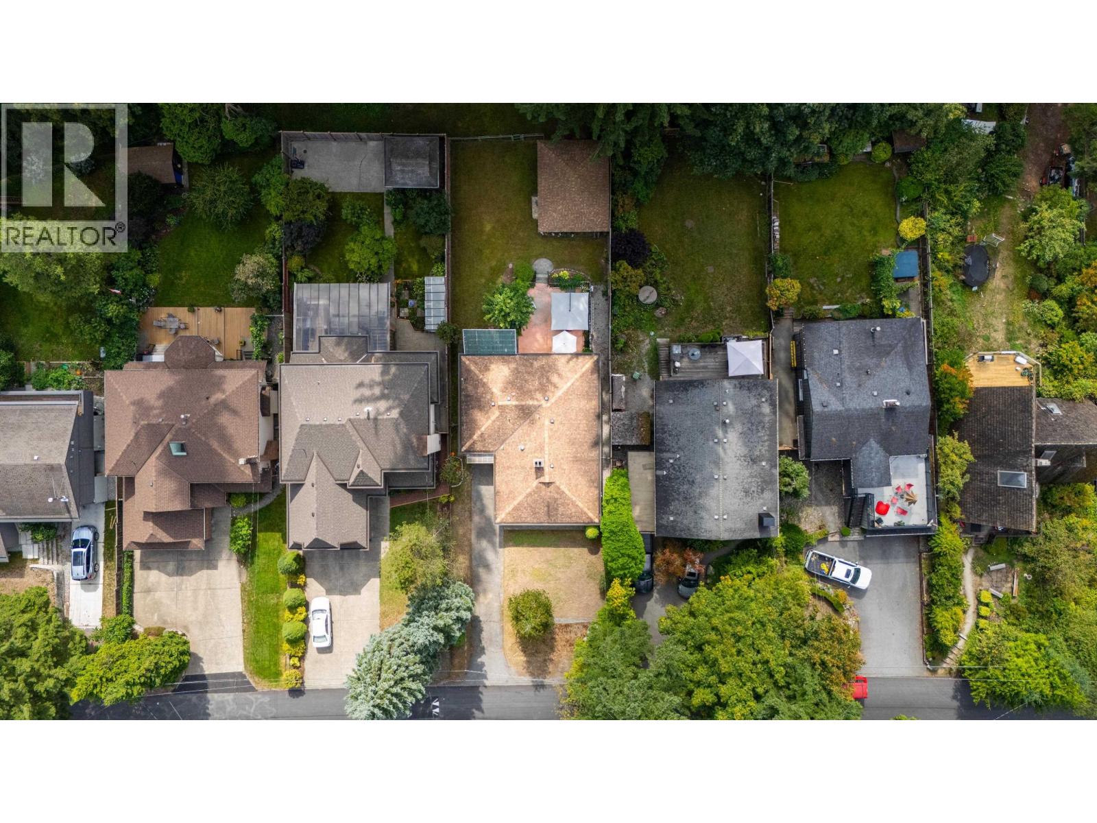 2239 Windridge Drive, North Vancouver, British Columbia  V7H 1B6 - Photo 40 - R3051238