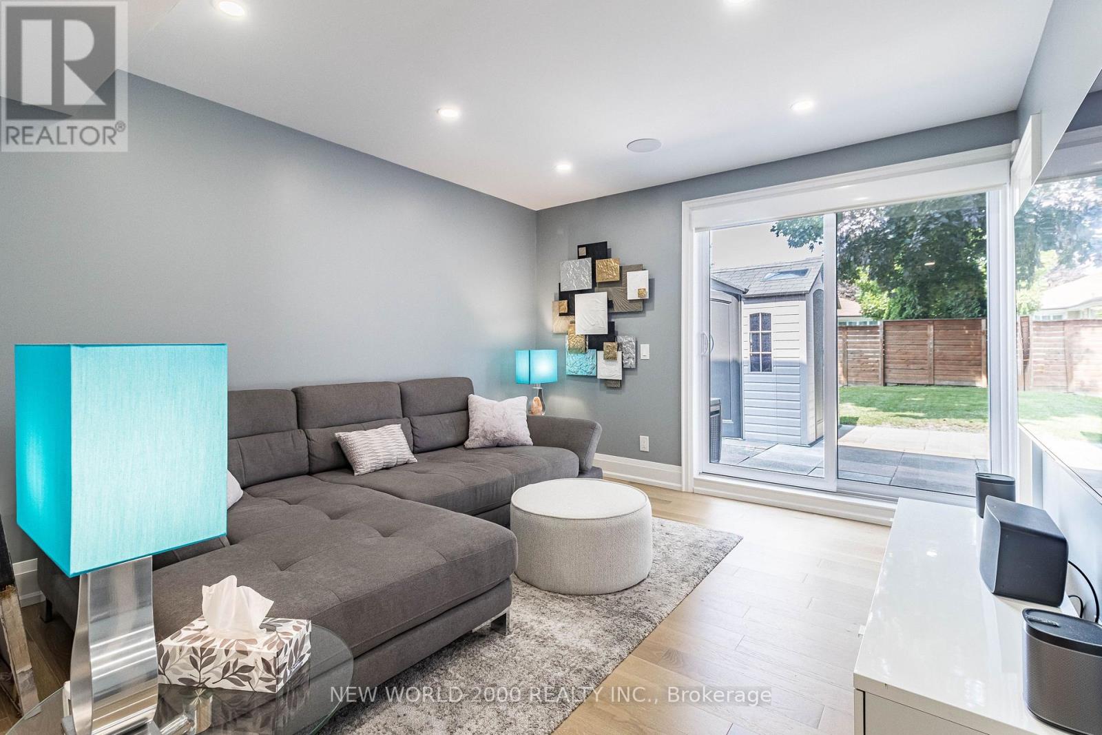 58 Comay Road, Toronto, Ontario  M6M 2L1 - Photo 25 - W12495688