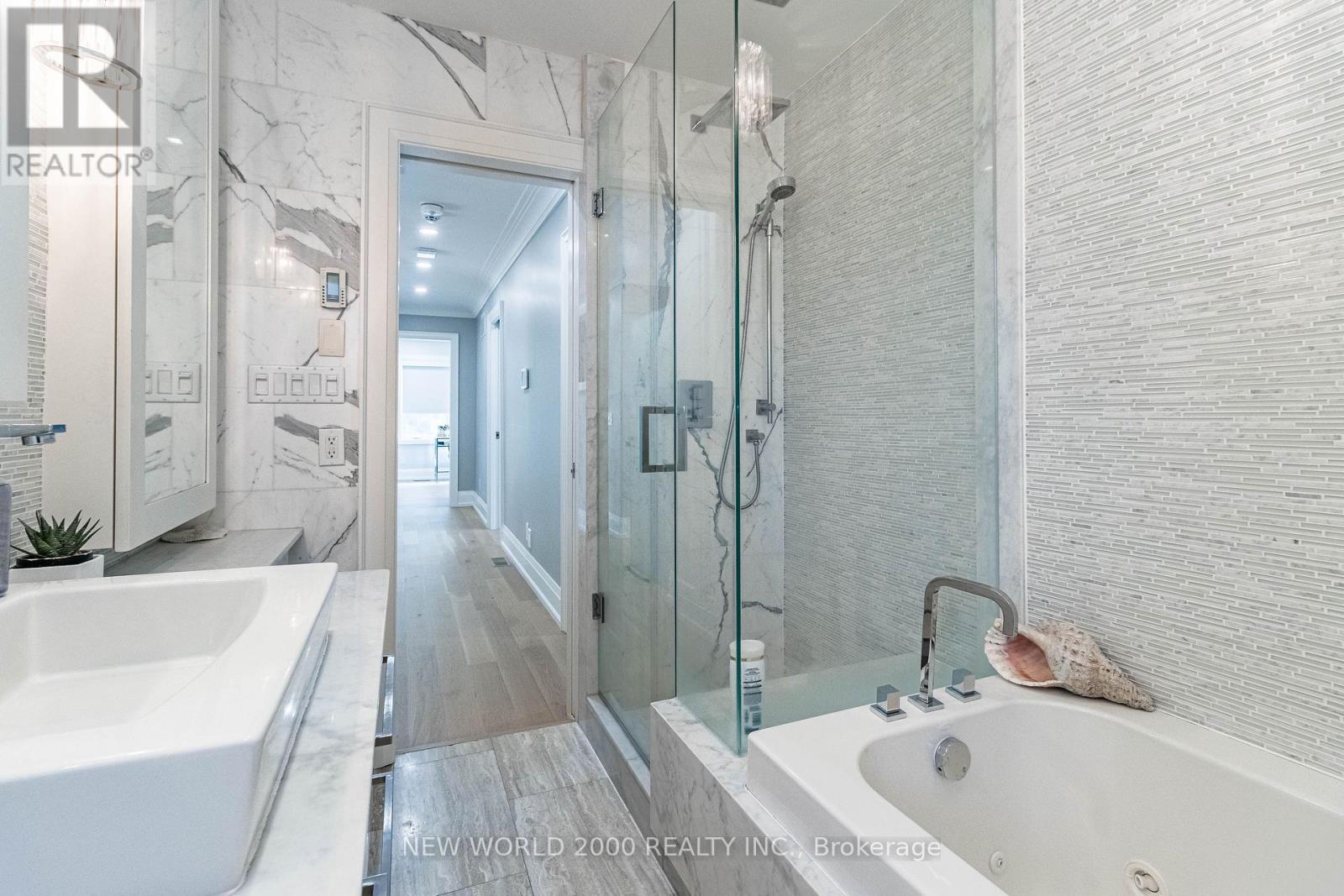 58 Comay Road, Toronto, Ontario  M6M 2L1 - Photo 27 - W12495688