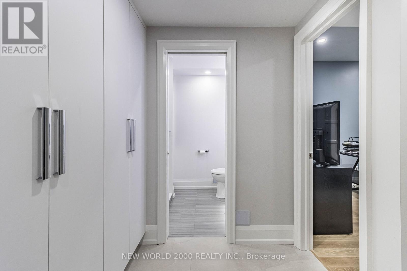 58 Comay Road, Toronto, Ontario  M6M 2L1 - Photo 41 - W12495688