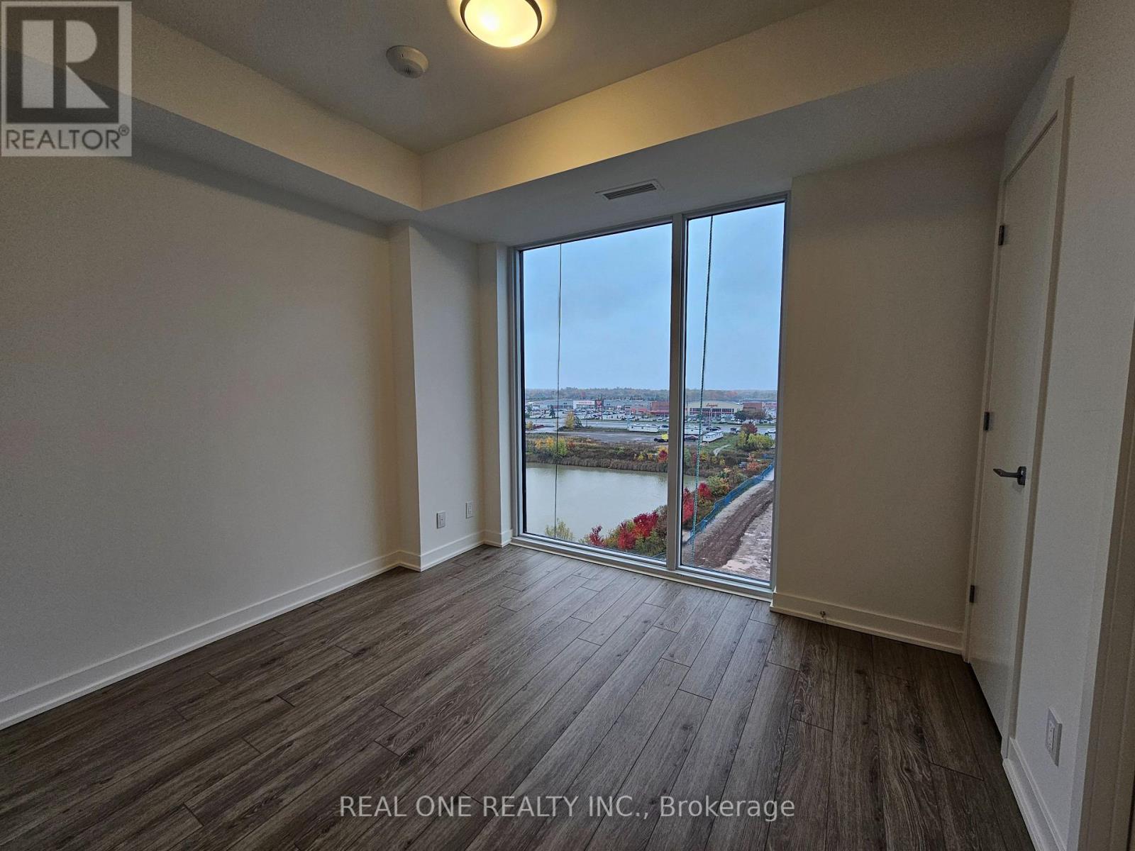 804 - 3071 Trafalgar Road, Oakville, Ontario  L6H 8C6 - Photo 10 - W12495698