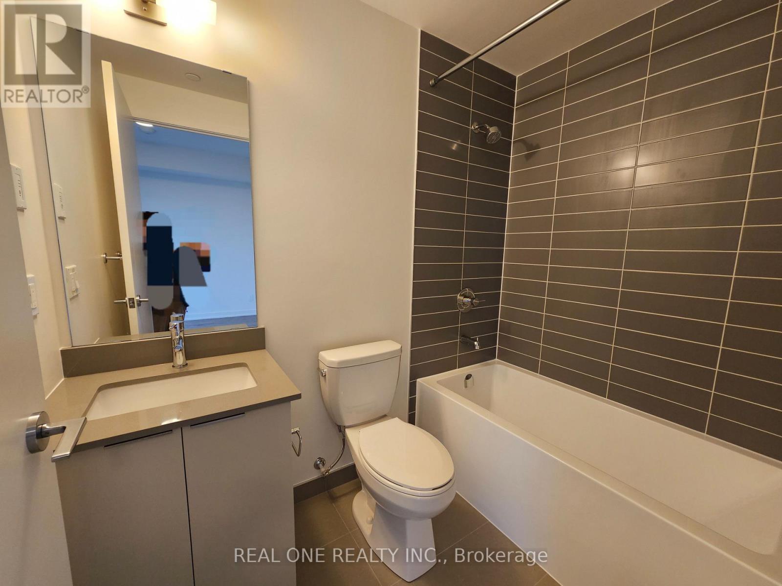 804 - 3071 Trafalgar Road, Oakville, Ontario  L6H 8C6 - Photo 14 - W12495698