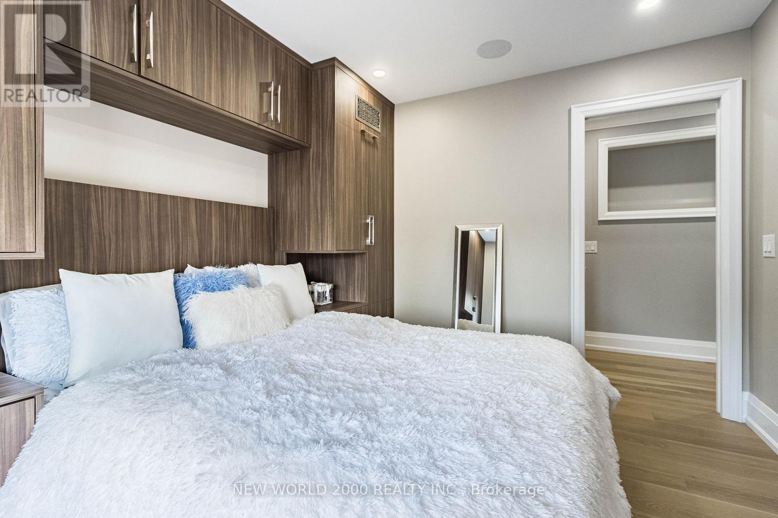 58 Comay Road, Toronto, Ontario  M6M 2L1 - Photo 23 - W12495700