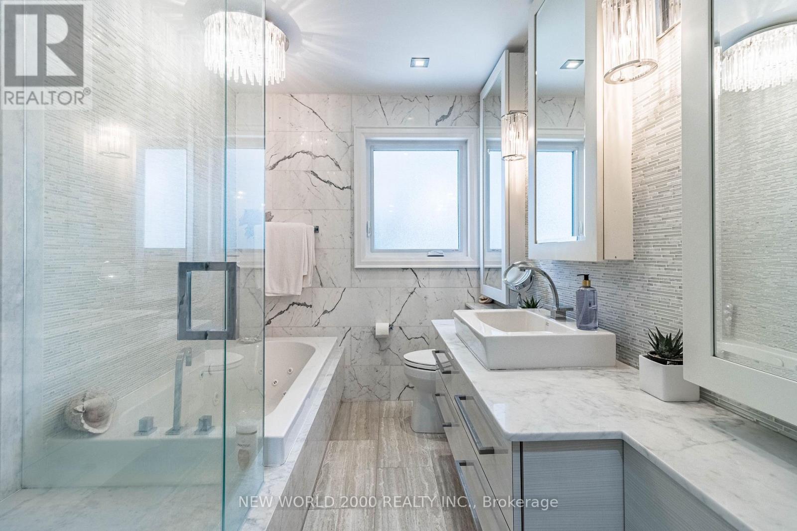 58 Comay Road, Toronto, Ontario  M6M 2L1 - Photo 26 - W12495700