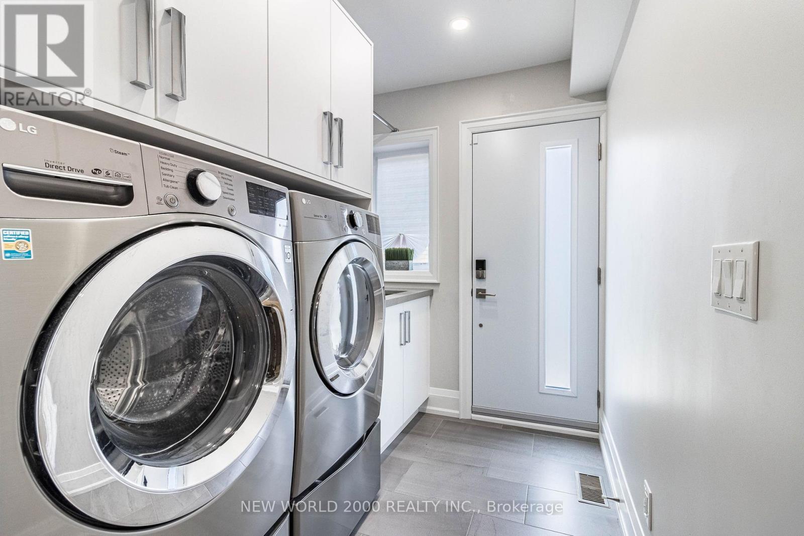 58 Comay Road, Toronto, Ontario  M6M 2L1 - Photo 34 - W12495700