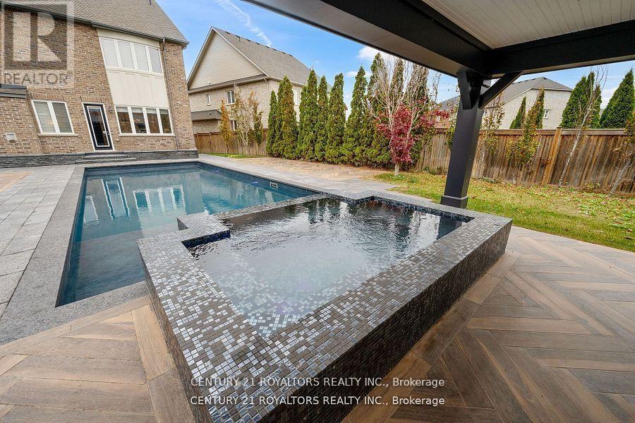 43 Wishing Well Crescent, Caledon, Ontario  L7C 3R3 - Photo 45 - W12495718