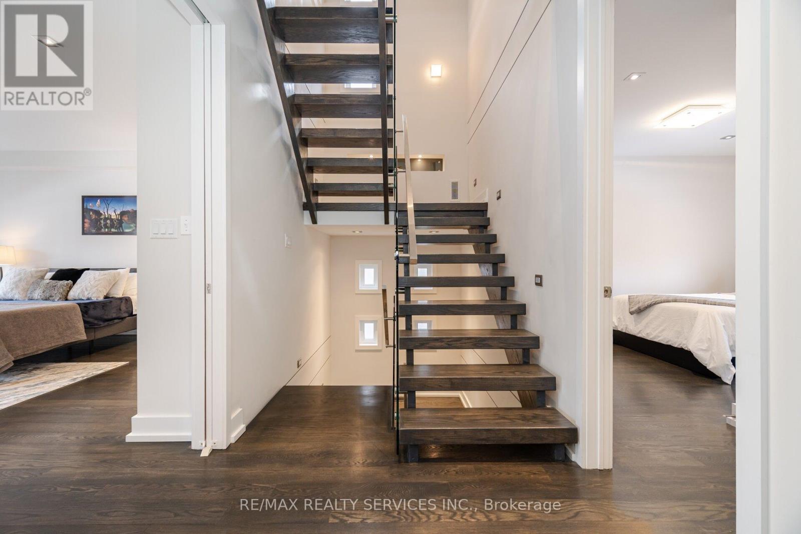 685 Montbeck Crescent, Mississauga, Ontario  L5G 1P4 - Photo 19 - W12495736