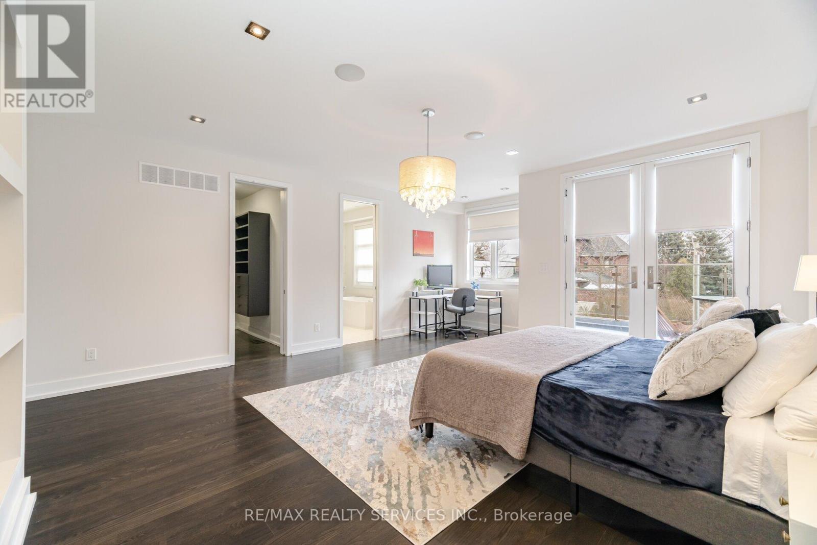 685 Montbeck Crescent, Mississauga, Ontario  L5G 1P4 - Photo 21 - W12495736