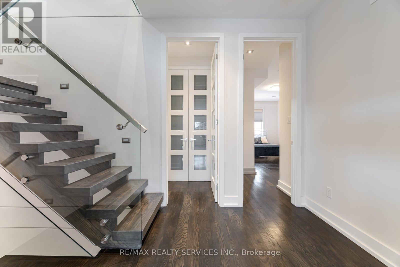 685 Montbeck Crescent, Mississauga, Ontario  L5G 1P4 - Photo 25 - W12495736