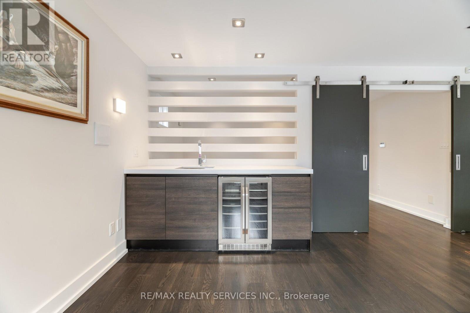 685 Montbeck Crescent, Mississauga, Ontario  L5G 1P4 - Photo 32 - W12495736