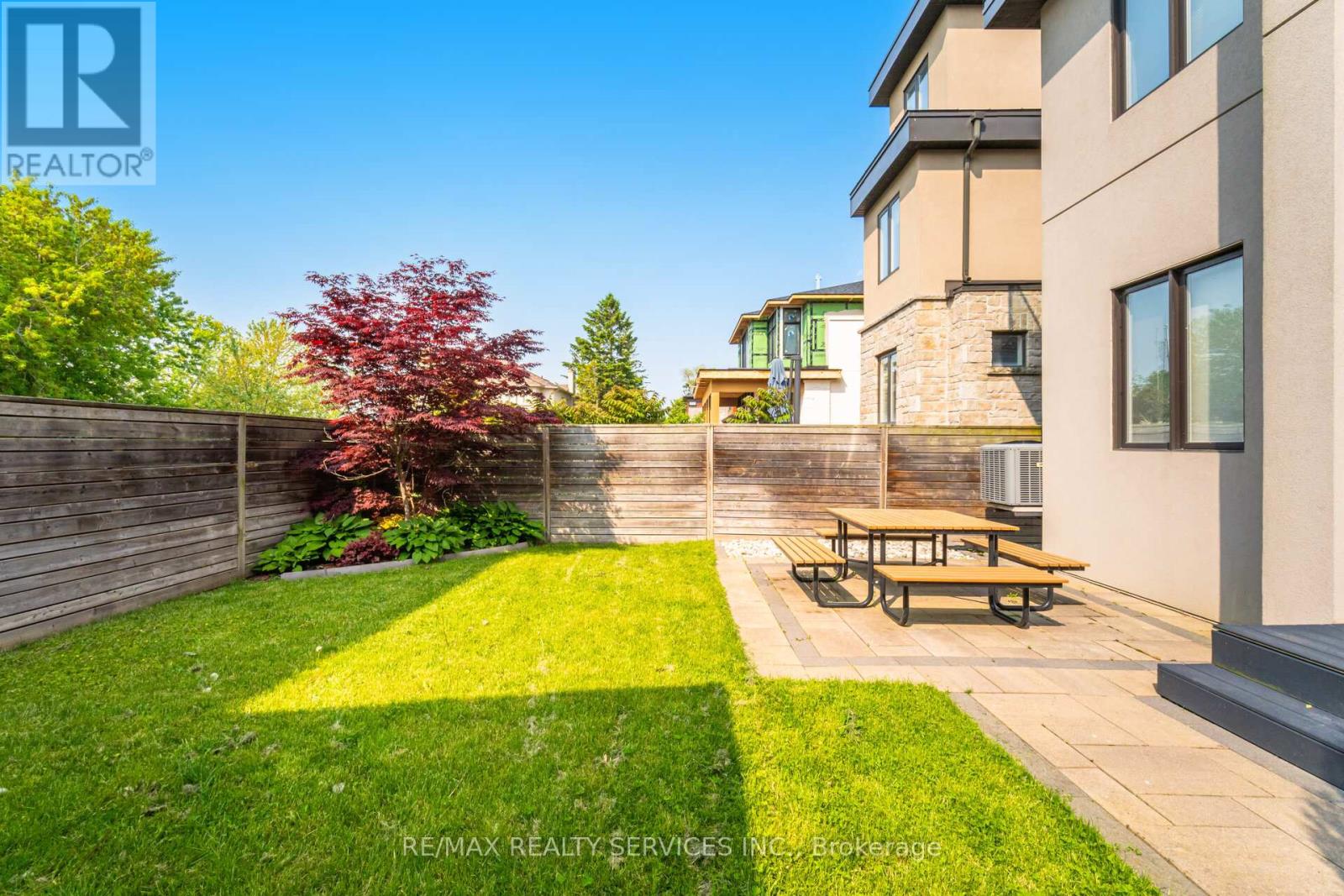 685 Montbeck Crescent, Mississauga, Ontario  L5G 1P4 - Photo 46 - W12495736