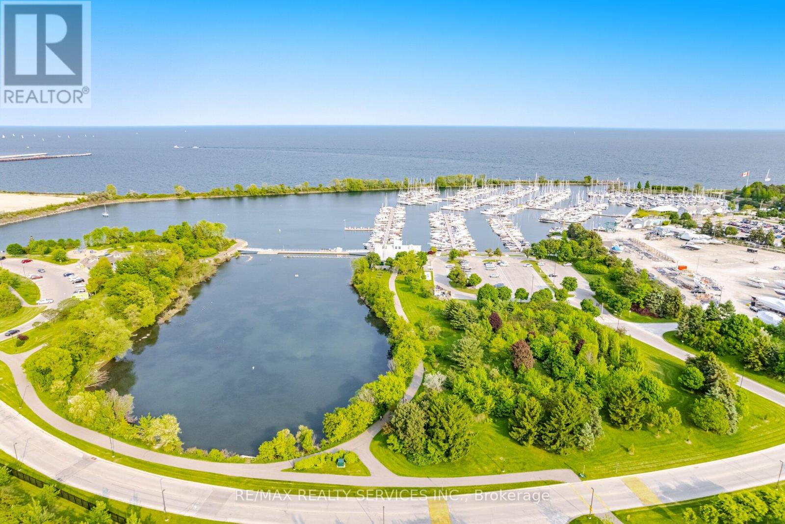 685 Montbeck Crescent, Mississauga, Ontario  L5G 1P4 - Photo 49 - W12495736