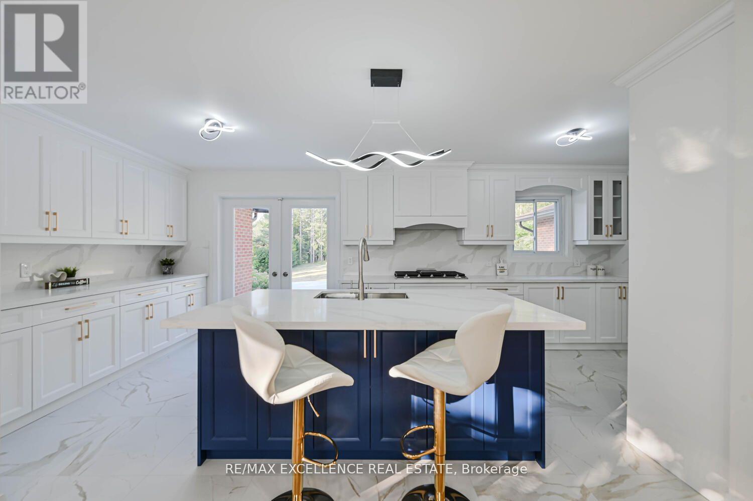 14812 Centreville Creek Road, Caledon, Ontario  L7C 3B1 - Photo 13 - W12495744